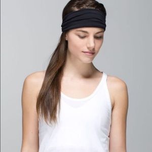 Lululemon Bang Buster Black Yoga Headband